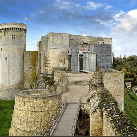 La Chambre Des Remparts Falaise  Extérieur photo