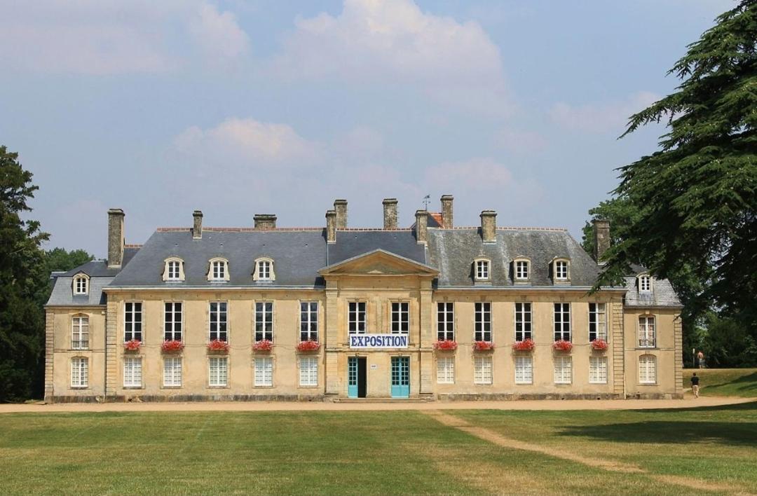 La Chambre Des Remparts Falaise  Extérieur photo