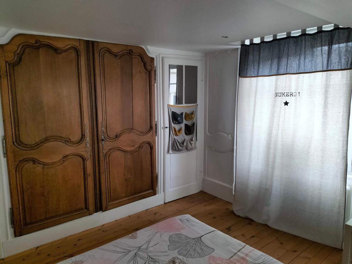 La Chambre Des Remparts Falaise  Extérieur photo
