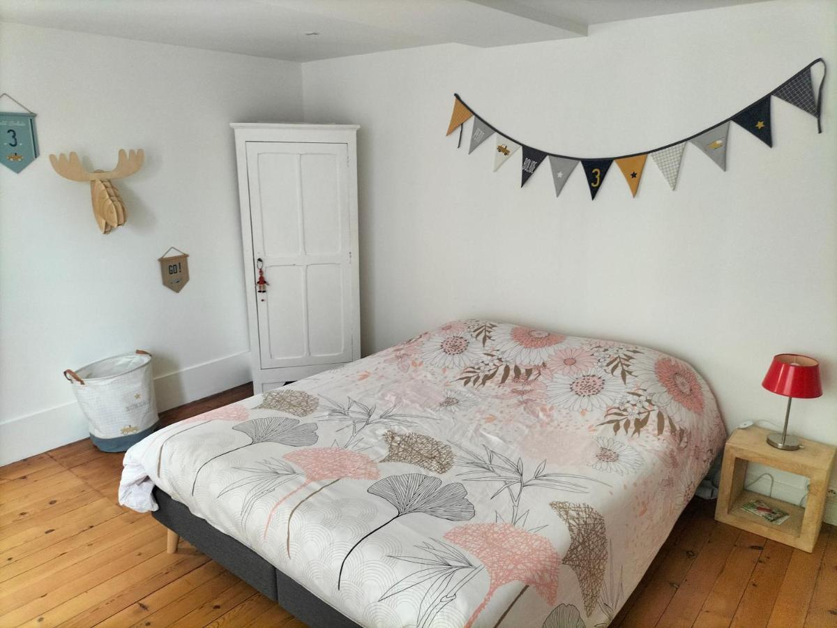 La Chambre Des Remparts Falaise  Extérieur photo