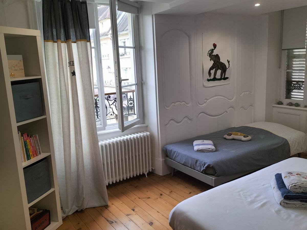 La Chambre Des Remparts Falaise  Extérieur photo