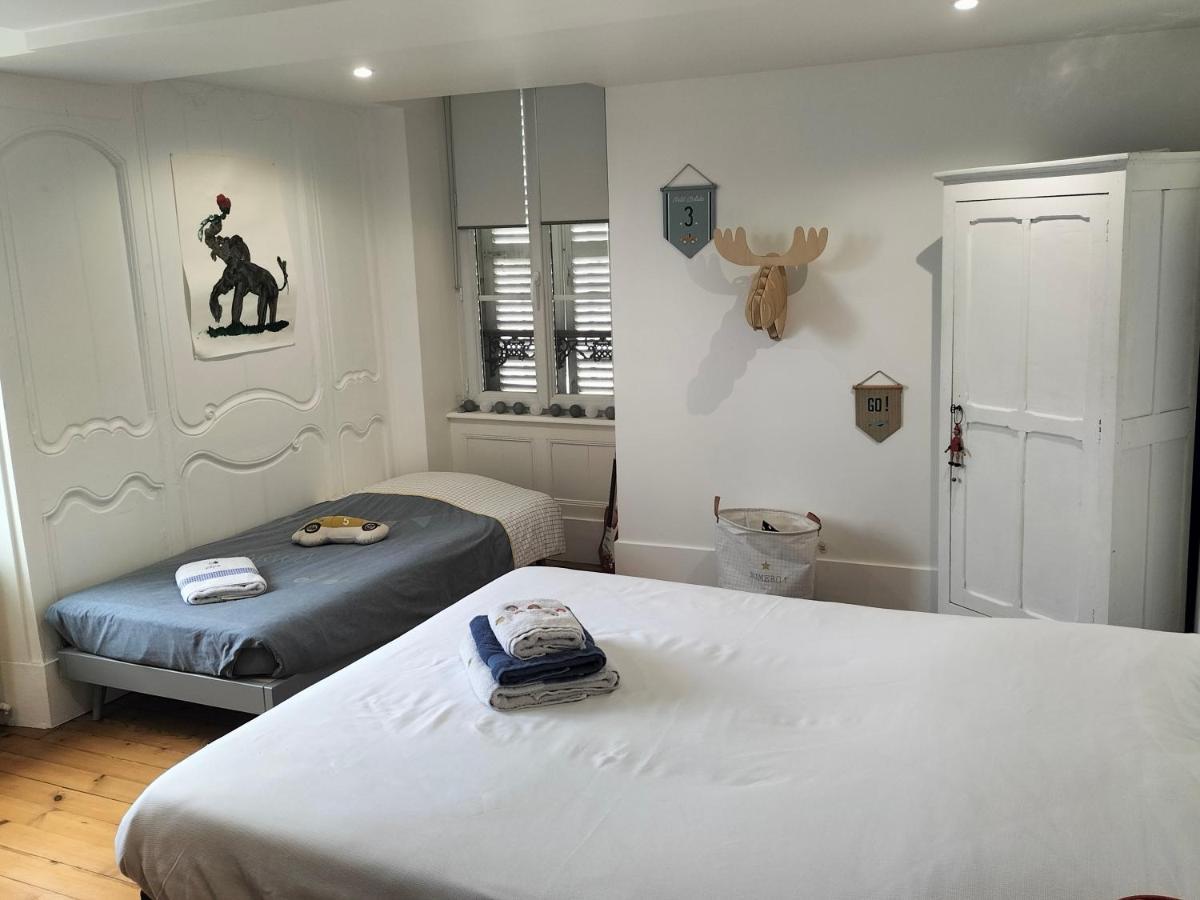 La Chambre Des Remparts Falaise  Extérieur photo